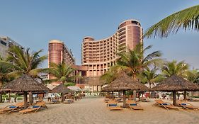 Holiday Beach Hotel Danang